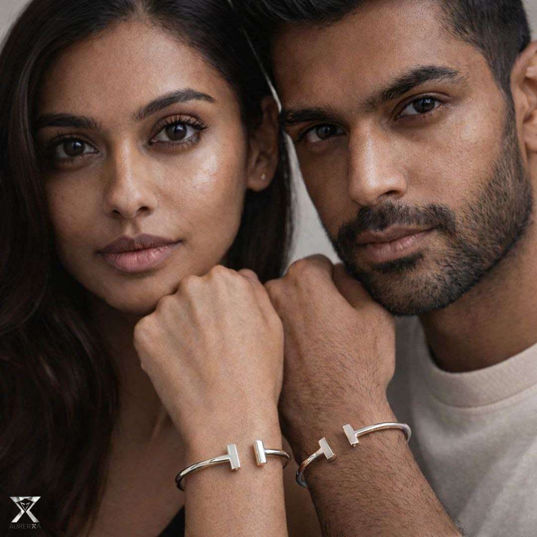 T Wire Silver Bracelet Heritage Collection View 2 - AURERXA